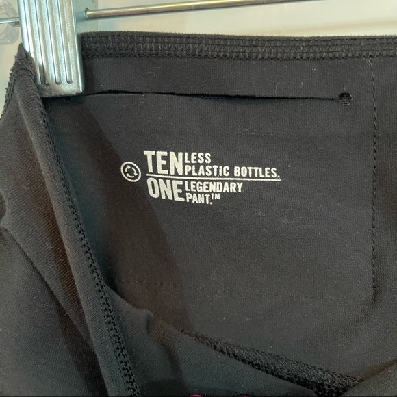 Nike Dri-Fit, Short Capris, Size Large. Excellent condition!! - Picture 4 of 7